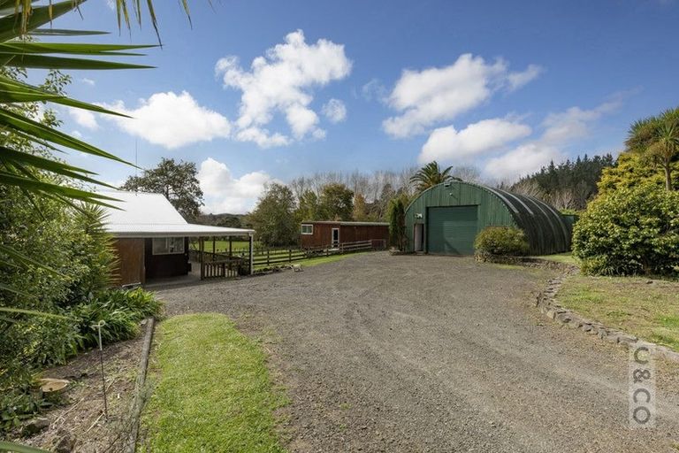 Photo of property in 293 Ararimu Valley Road, Helensville, Waimauku, 0882