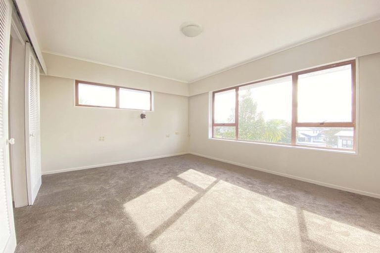 Photo of property in 2 Hogan Street, Pukekohe, 2120