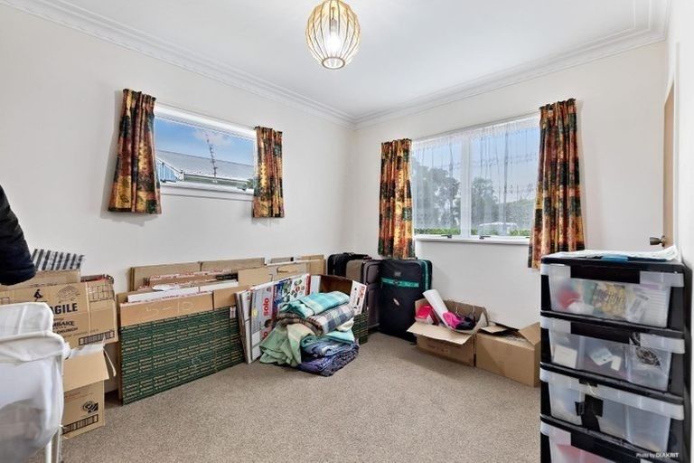 Photo of property in 247 Don Buck Road, Massey, Auckland, 0614