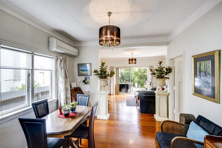 Photo of property in 2/8 Sanders Avenue, Marewa, Napier, 4110