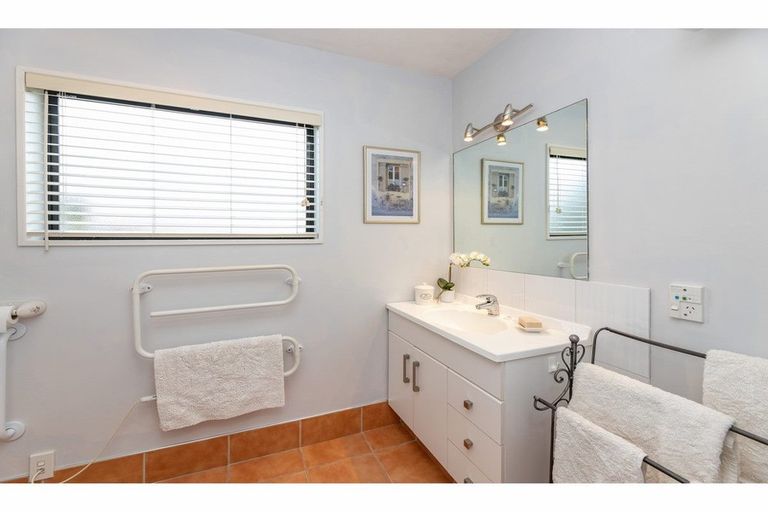 Photo of property in 6 Mcdougal Place, Kaiapoi, 7630