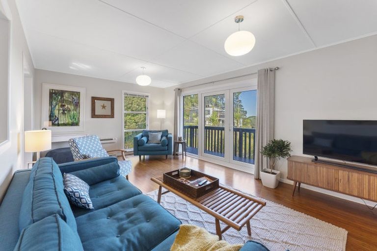 Photo of property in 135 Orangi Kaupapa Road, Northland, Wellington, 6012