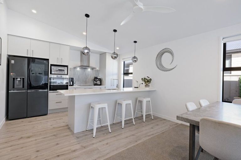 Photo of property in 6 Maara Close, Papamoa Beach, Papamoa, 3118