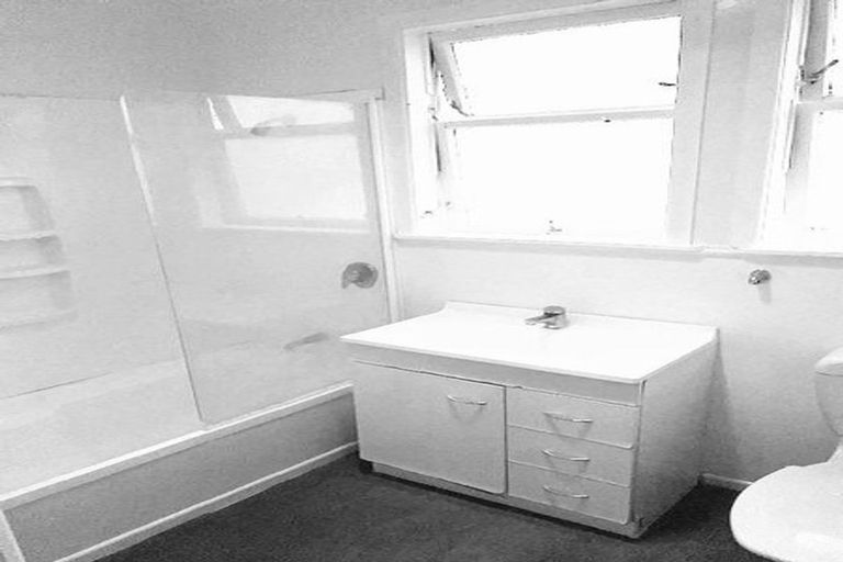 Photo of property in 20 Gloucester Street, Cannons Creek, Porirua, 5024