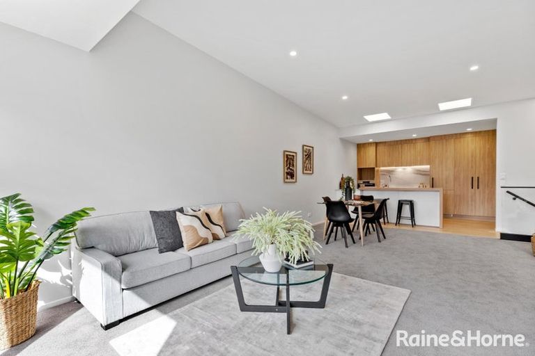 Photo of property in 21/12 Westmorland Rise, Bethlehem, Tauranga, 3110
