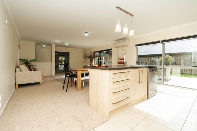 Photo of property in 8 Arista Way, Rototuna North, Hamilton, 3210