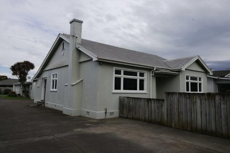 Photo of property in 666 Pioneer Highway, Highbury, Palmerston North, 4412