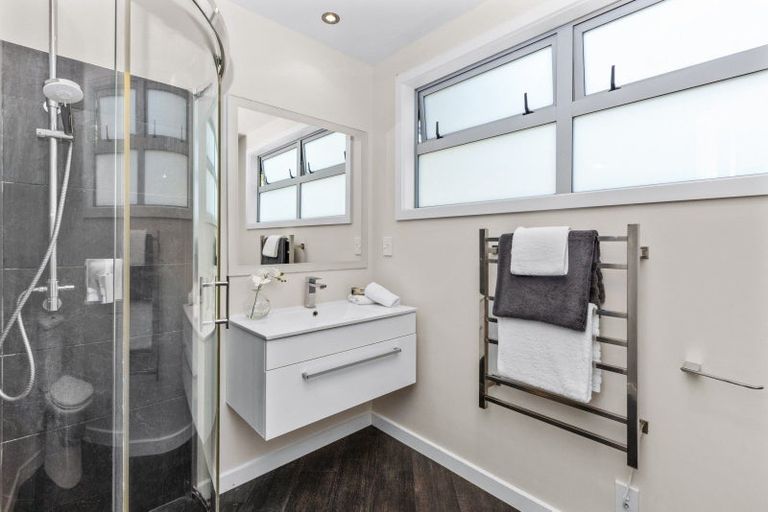 Photo of property in 9a Saint Hill Lane, Havelock North, 4130
