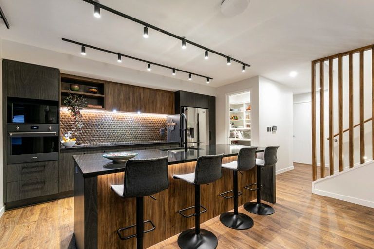 Photo of property in 2a Roland Road, Greenhithe, Auckland, 0632