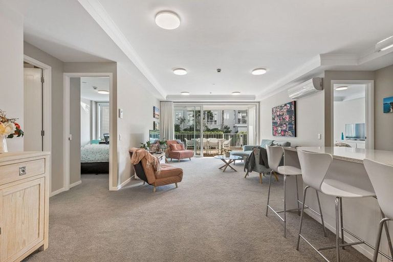 Photo of property in 215 Hibiscus Drive, Orewa, 0931