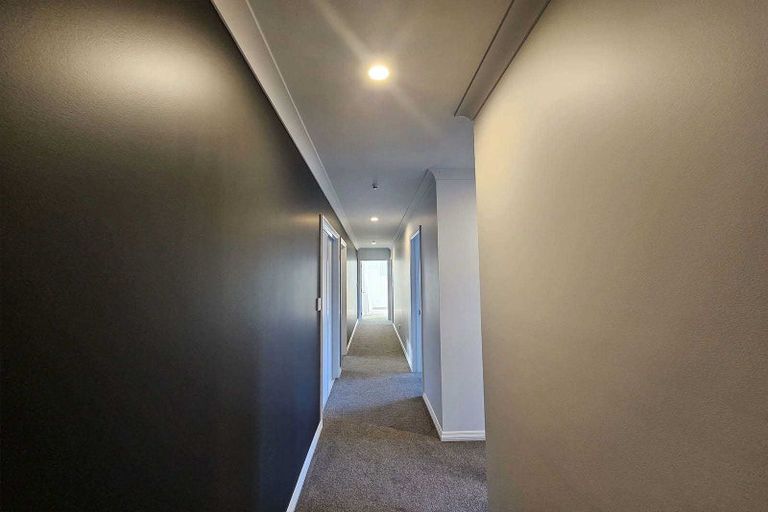 Photo of property in 18 Sterling Drive, Prebbleton, 7604