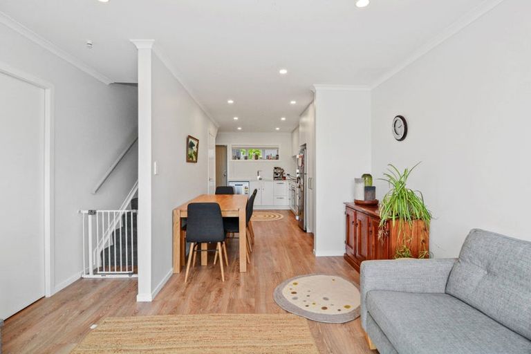 Photo of property in 11/19u Ruakiwi Road, Hamilton Lake, Hamilton, 3204