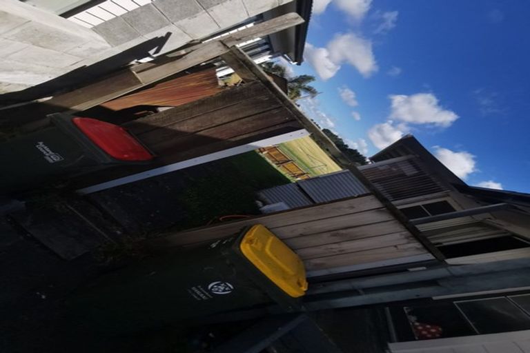 Photo of property in 42 Beaufort Place, Papatoetoe, Auckland, 2025