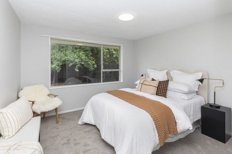 Photo of property in 1/21a Quinns Road, Shirley, Christchurch, 8013