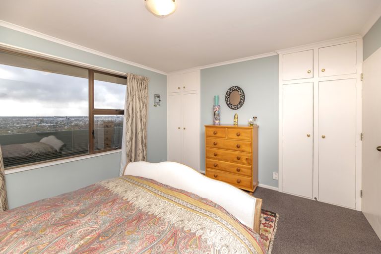 Photo of property in 2/66 Parklands Drive, Huntsbury, Christchurch, 8022