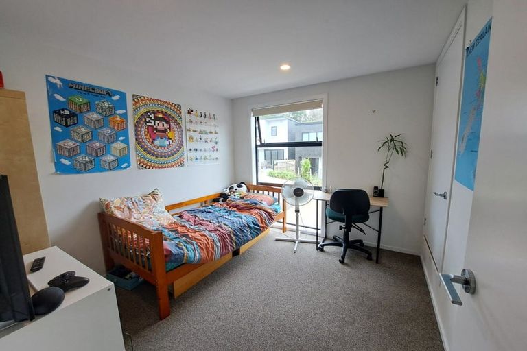 Photo of property in 26 Tokai Place, Glen Eden, Auckland, 0602