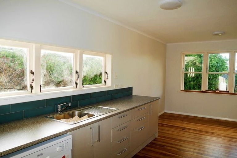Photo of property in 12 Arawhata Road, Paraparaumu, 5032