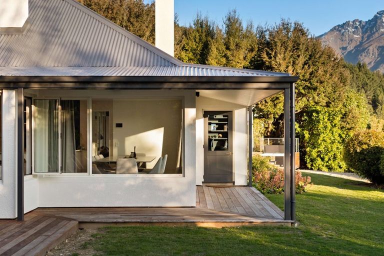 Photo of property in 28 Baywaters Lane, Closeburn, Queenstown, 9371