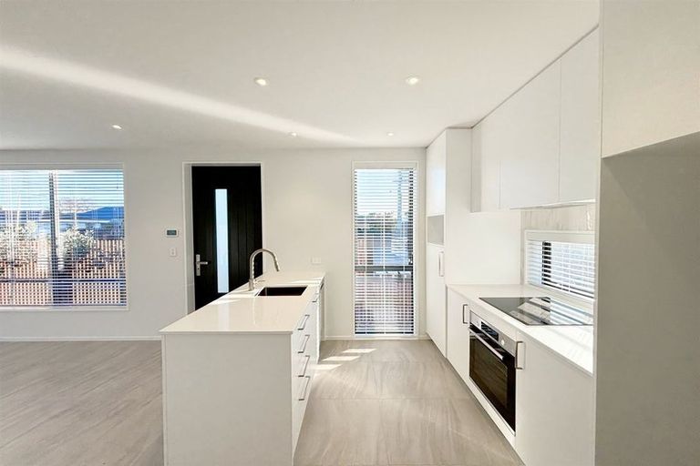 Photo of property in 202a Edgeware Road, Edgeware, Christchurch, 8013