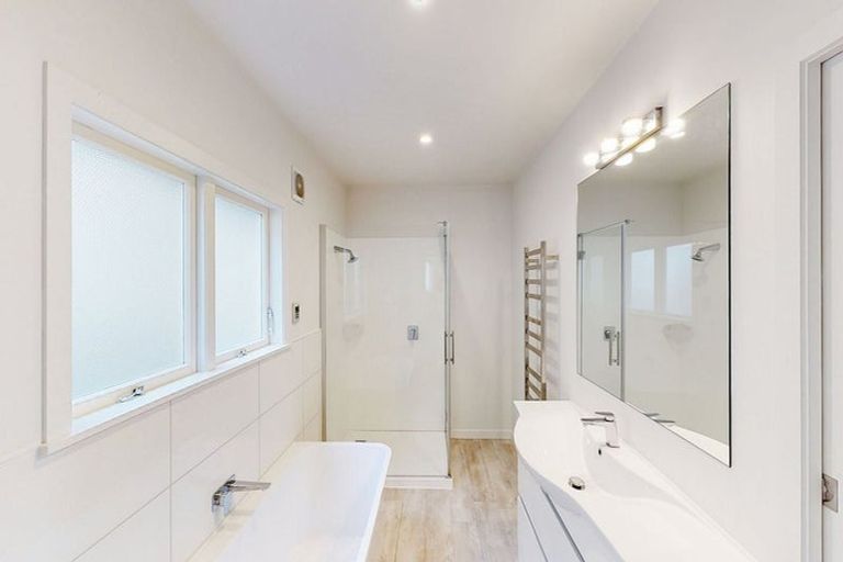 Photo of property in 34 Rama Crescent, Khandallah, Wellington, 6035