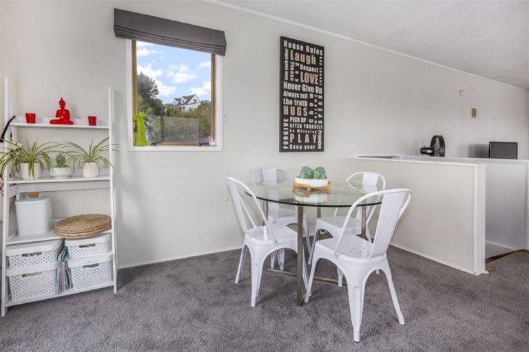 Photo of property in 5 Garboard Lane, Whitby, Porirua, 5024