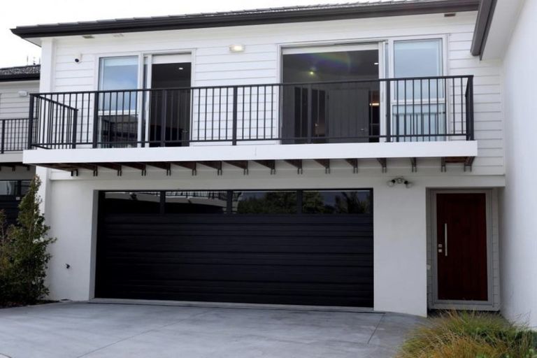Photo of property in 5b Melia Place, Stanmore Bay, Whangaparaoa, 0932