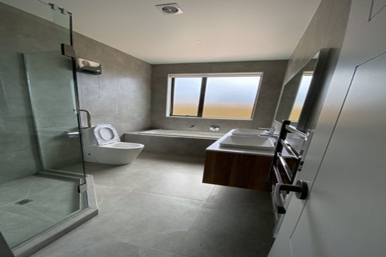 Photo of property in 17 Surf View Crescent, Red Beach, 0932