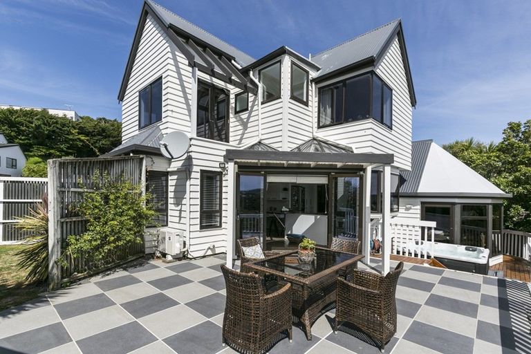 Photo of property in 5 The Crowsnest, Whitby, Porirua, 5024