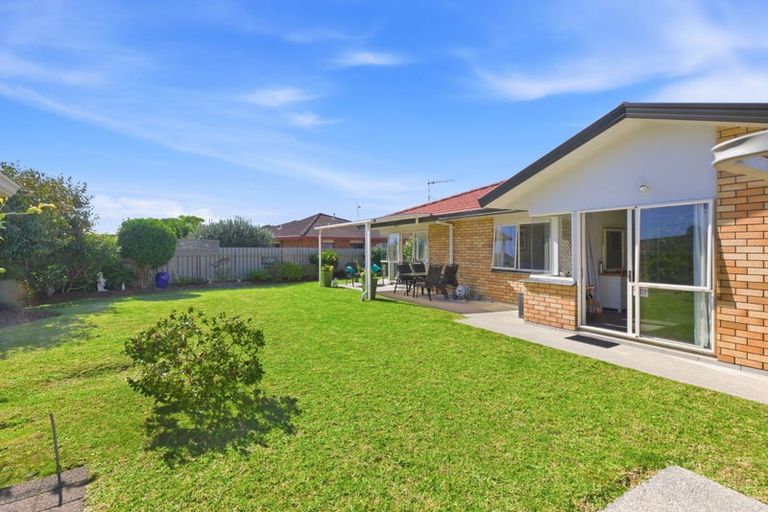 Photo of property in 30 Russley Drive, Mount Maunganui, 3116