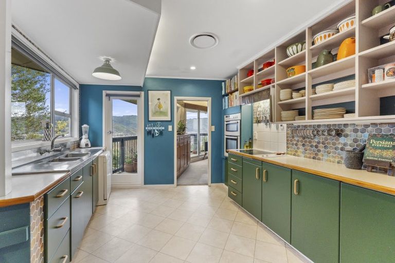 Photo of property in 26 Gurney Road, Kelson, Lower Hutt, 5010