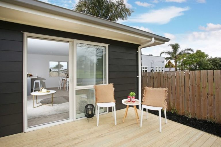 Photo of property in 14a Racecourse Road, Waiuku, 2123