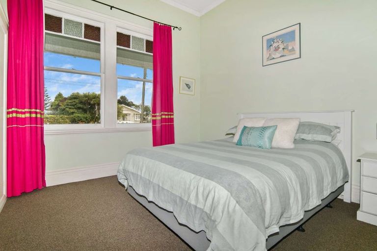 Photo of property in 157 Peel Street, Westport, 7825