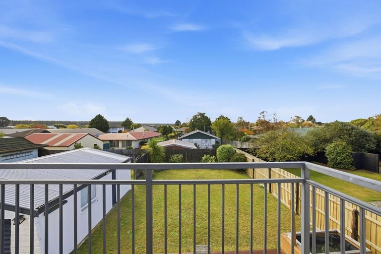 Photo of property in 18 Heathglen Avenue, Parklands, Christchurch, 8083