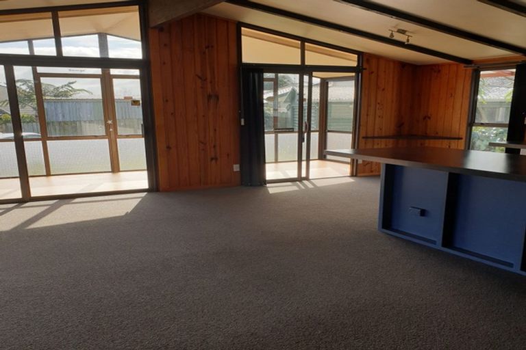 Photo of property in 85 King Street, Waiuku, 2123