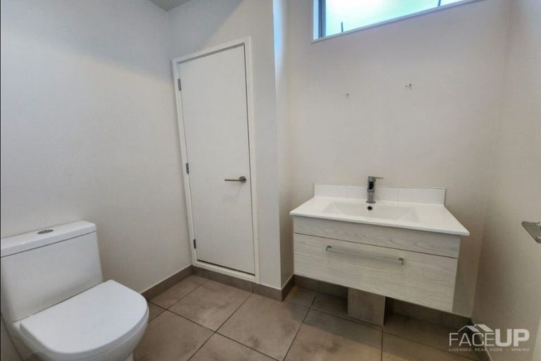 Photo of property in 148 Hobsonville Point Road, Hobsonville, Auckland, 0616