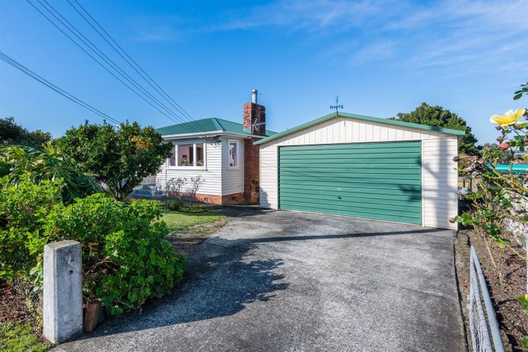 Photo of property in 1/29 James Laurie Street, Henderson, Auckland, 0612