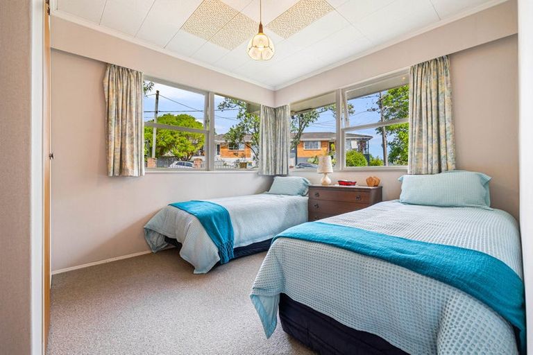 Photo of property in 1 Routley Drive, Glen Eden, Auckland, 0602