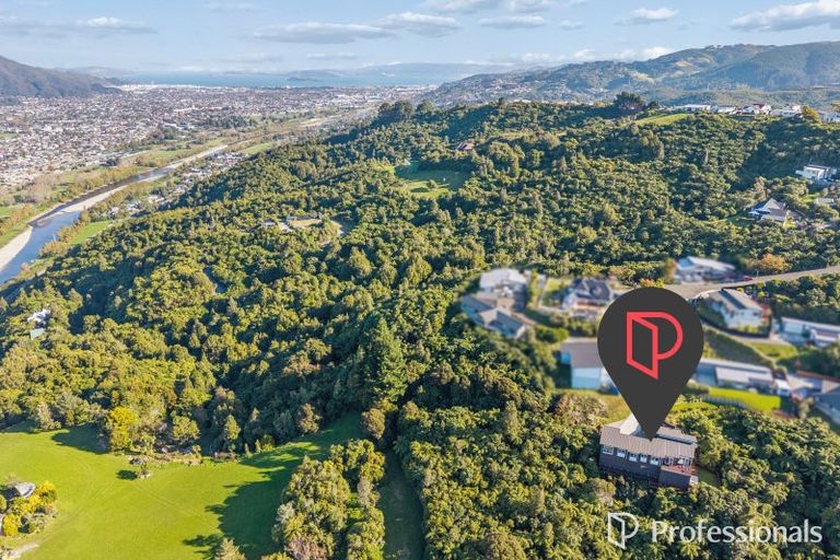 Photo of property in 17 Lindis Lane, Kelson, Lower Hutt, 5010