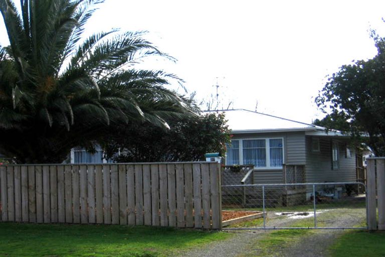 Photo of property in 37 Brandon Street, Featherston, 5710