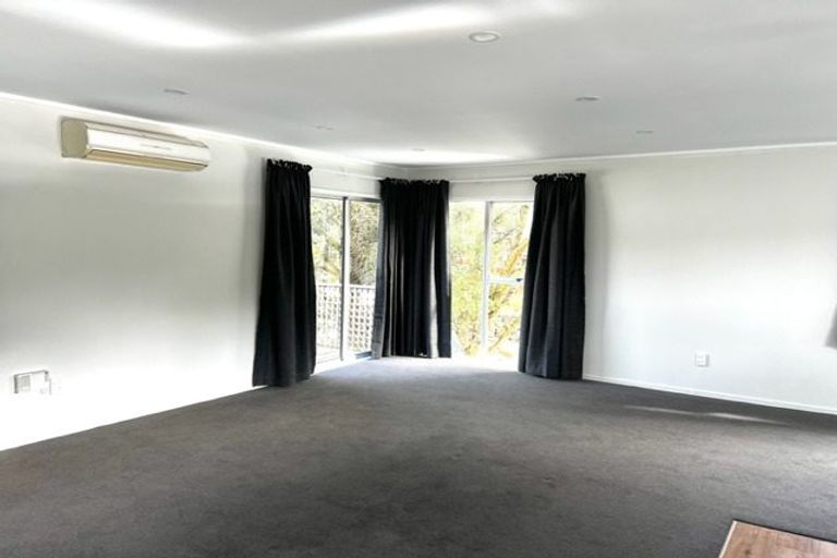 Photo of property in 75 Bayview Road, Bayview, Auckland, 0629