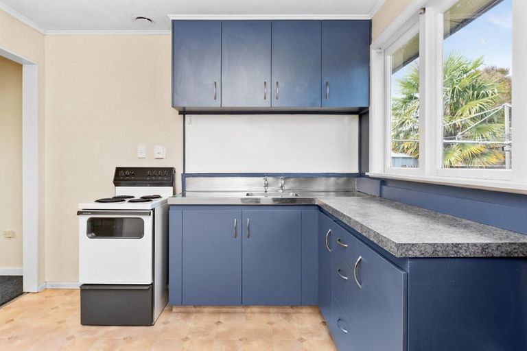 Photo of property in 2/122 Maddison Street, Akina, Hastings, 4122