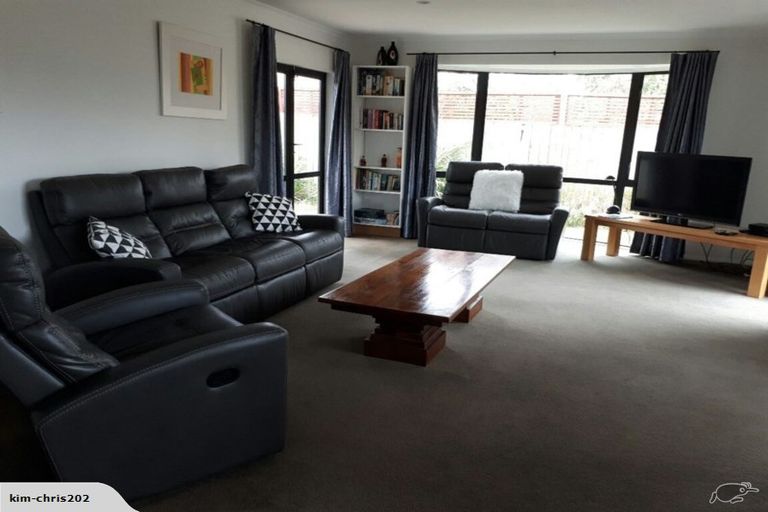 Photo of property in 8a Kenwyn Avenue, St Albans, Christchurch, 8052