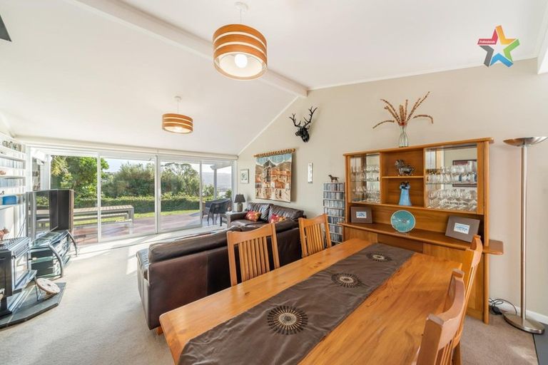 Photo of property in 51 Howard Road, Point Howard, Lower Hutt, 5013