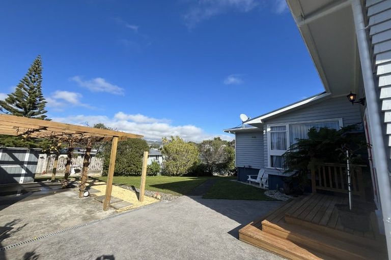 Photo of property in 40 Beaumaris Crescent, Ascot Park, Porirua, 5024