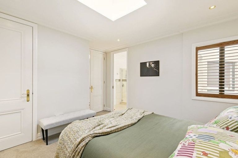 Photo of property in 15/22u Oriental Terrace, Oriental Bay, Wellington, 6011