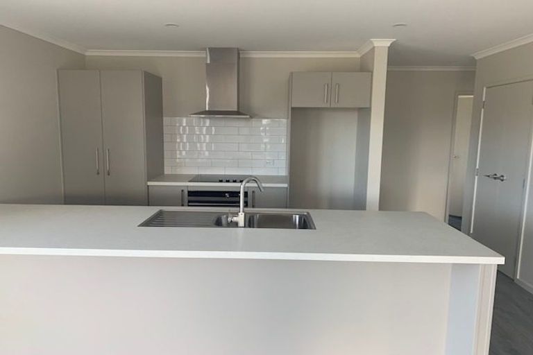 Photo of property in 92 Belgrove Drive, Waipukurau, 4200