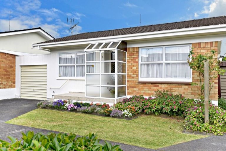 Photo of property in 2/4 Menary Street, Papakura, 2110