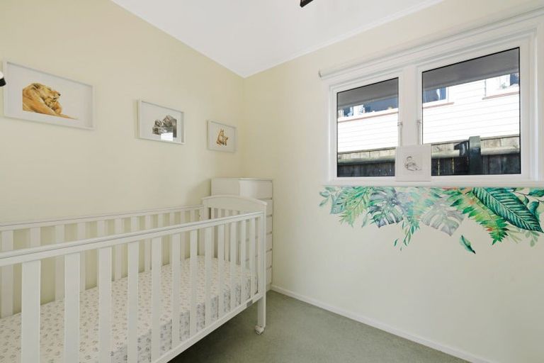 Photo of property in 48 Homewood Crescent, Karori, Wellington, 6012
