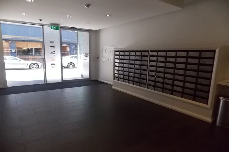 Photo of property in Monvie Apartments, 704/15 Holland Street, Te Aro, Wellington, 6011