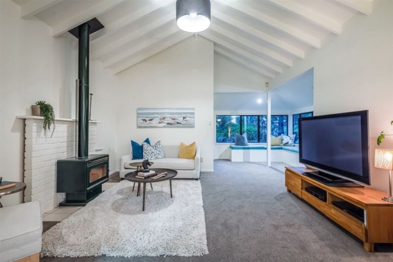 Photo of property in 29 Hobson Road, Lucas Heights, Auckland, 0632